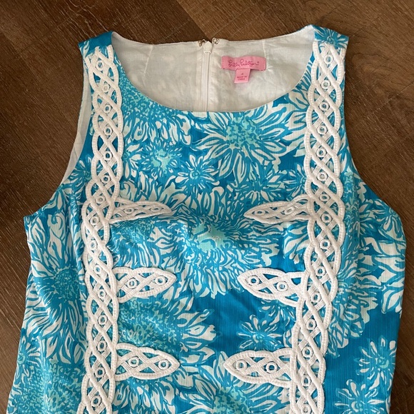 Lilly Pulitzer Blue Sunflower Lions Shift Dress - Picture 2 of 5